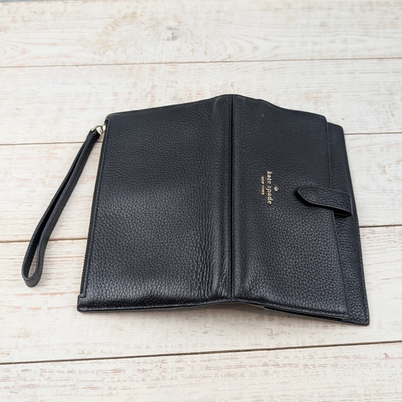 Kate Spade New York Leila Medium Pebbled Leather Phone Wristlet Black - Picture 6 of 8